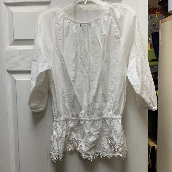 White embroidered M Willie Smith top - Picture 6 of 8